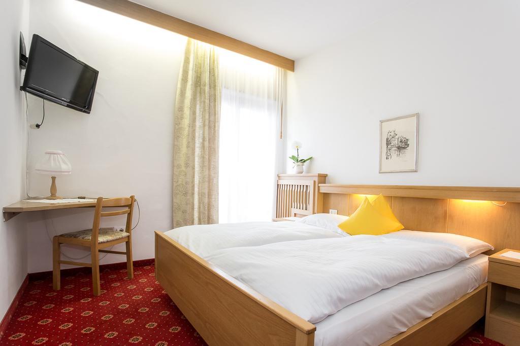 Hotel Alexandres อัปเปียโน ซุลลา สตราดา เดล วีโน ภายนอก รูปภาพ