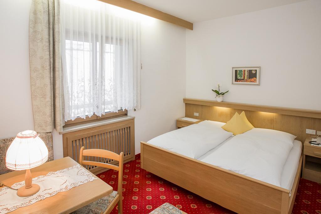 Hotel Alexandres อัปเปียโน ซุลลา สตราดา เดล วีโน ภายนอก รูปภาพ
